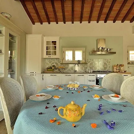 Giusi & Dario's Villa Cortona